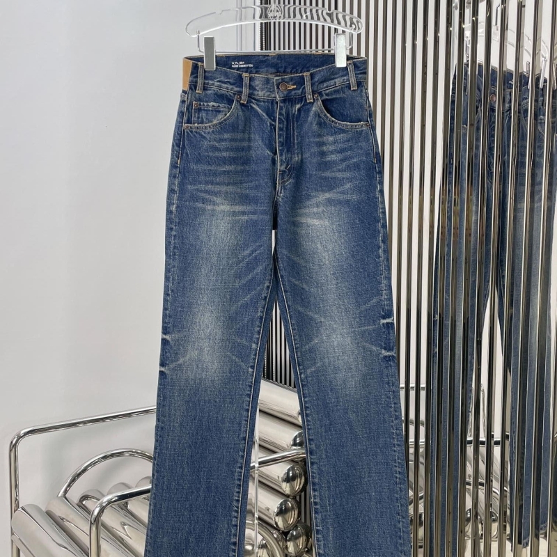 Ce**e jeans